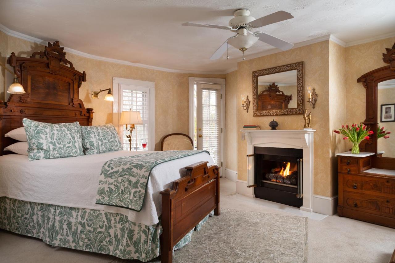 White Doe Inn Bed & Breakfast Manteo Exterior foto