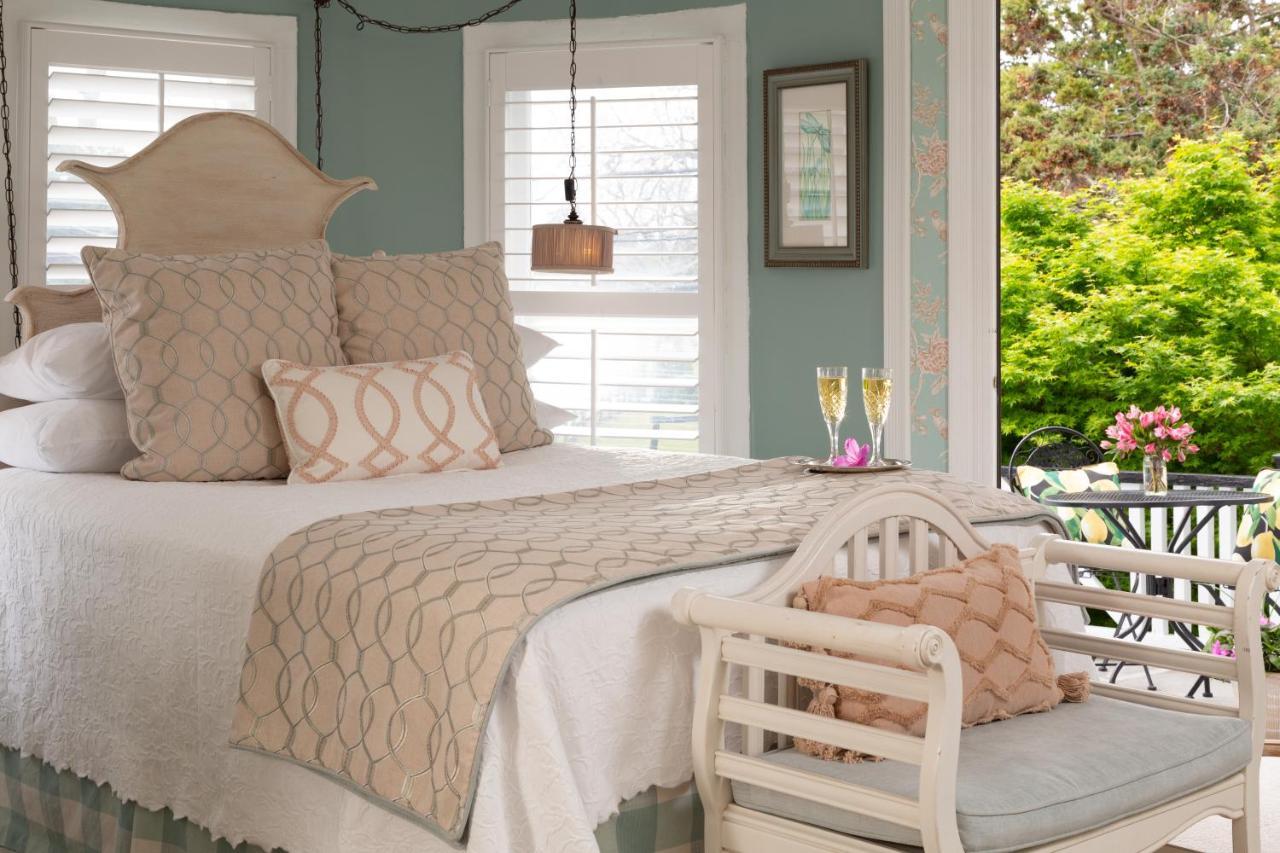 White Doe Inn Bed & Breakfast Manteo Exterior foto