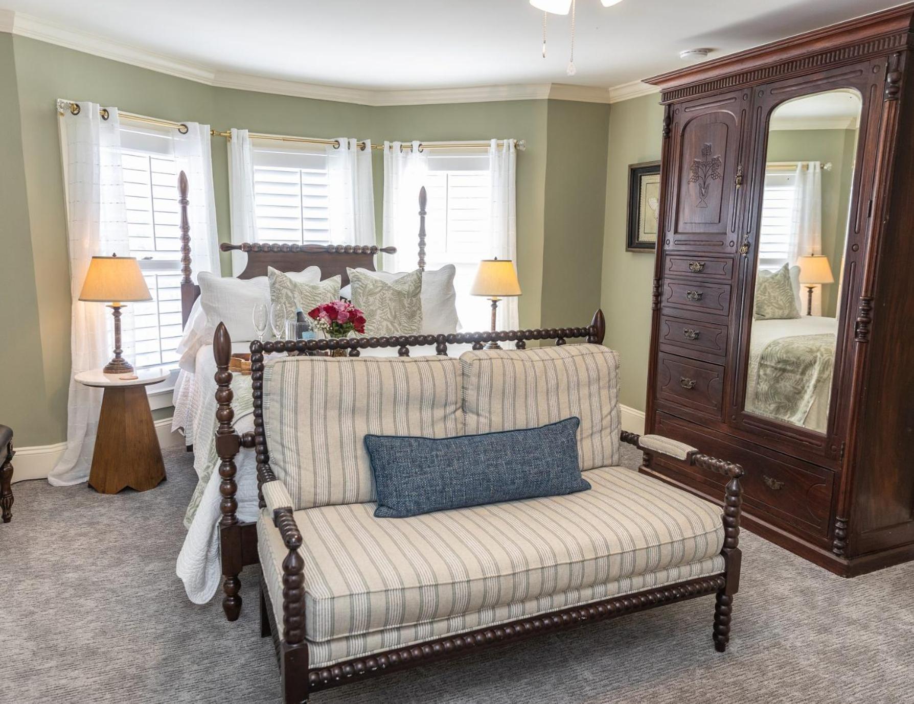 White Doe Inn Bed & Breakfast Manteo Exterior foto
