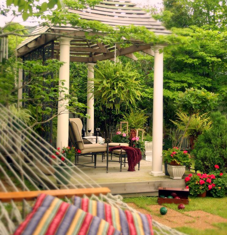 White Doe Inn Bed & Breakfast Manteo Exterior foto