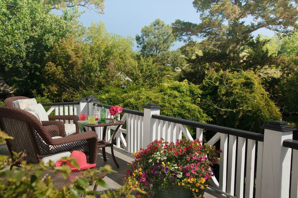 White Doe Inn Bed & Breakfast Manteo Exterior foto