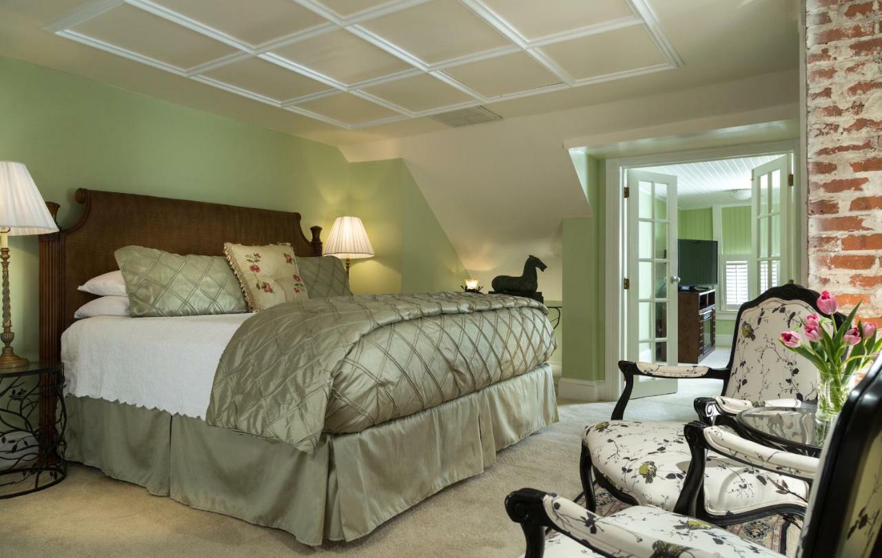 White Doe Inn Bed & Breakfast Manteo Exterior foto